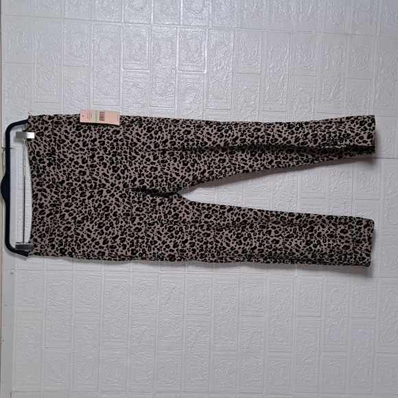 Nannette Lepore Pull On Slim Ankle Pants with Front Ankle Slits - Picture 5 of 11